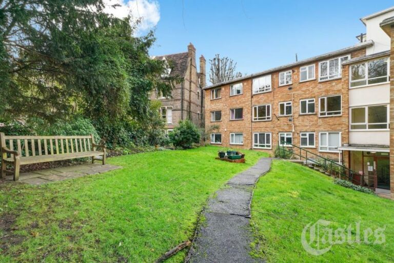 Crescent Court, Crouch End, N8 (2652461) Photo 6