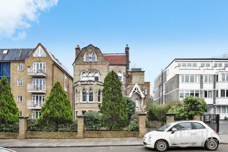Crescent Road, Crouch End, N8
