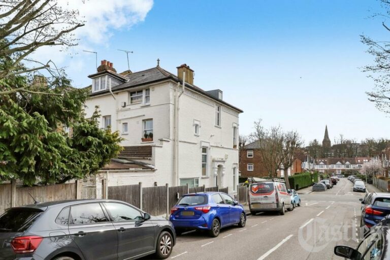 Crouch Hall Road, Crouch End, N8 (2659877) Photo 5