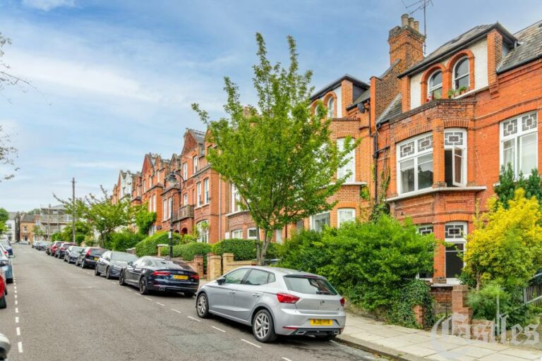 Nelson Road, Crouch End, N8 (2441833) Photo 16