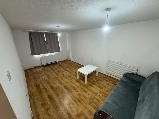 Barbot Close, Edmonton, N9 (2345636) Photo 6