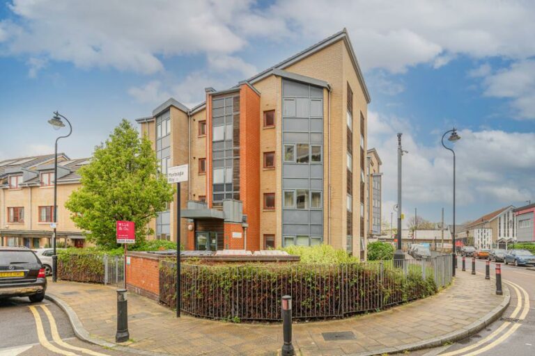 Monteagle Way, Hackney, E5 (2711688) Photo 2