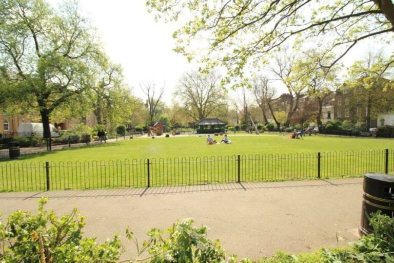 Clarence Place, Hackney, E5 (2377292) Photo 11