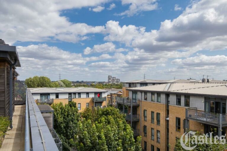 Bellevalia Court, Hackney, E5 (2710993) Photo 24