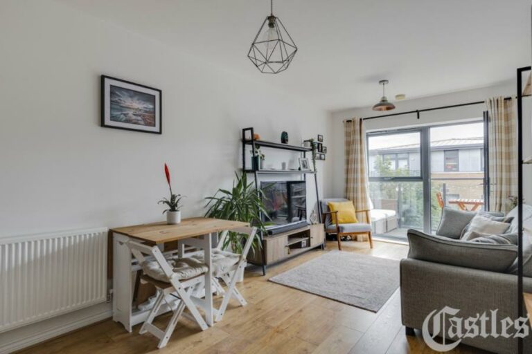 Bellevalia Court, Hackney, E5 (2710993) Photo 14