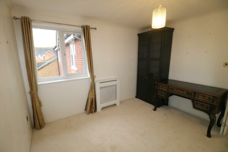 Bream Close, Tottenham, N17 (2533974) Photo 10