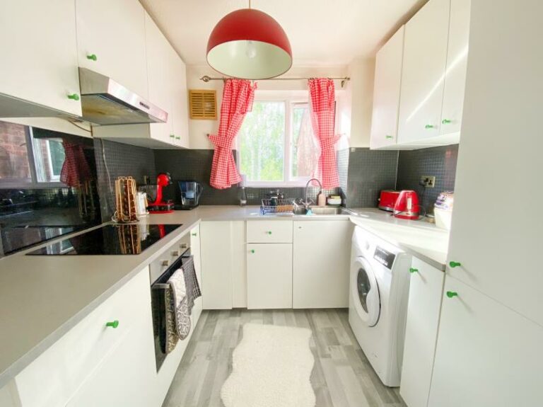 Bream Close, Tottenham, N17 (2533974) Photo 2