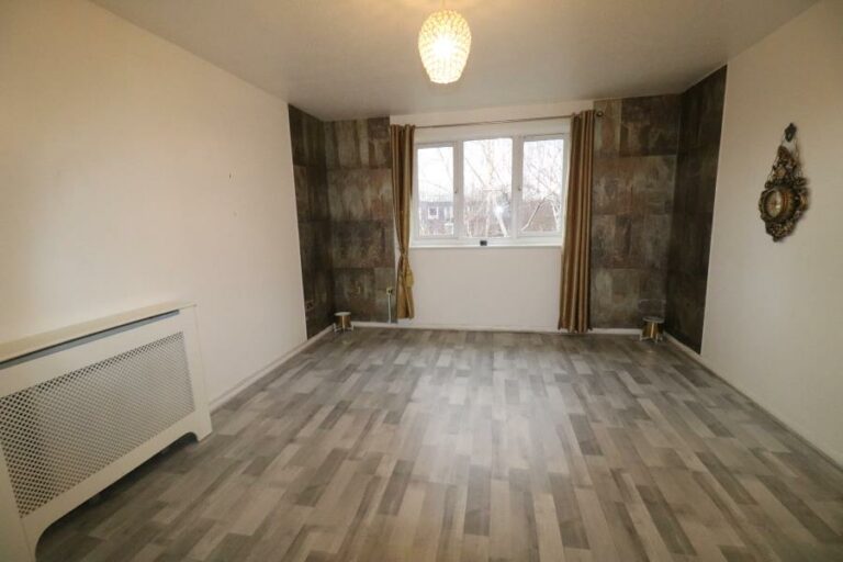 Bream Close, Tottenham, N17 (2533974) Photo 6