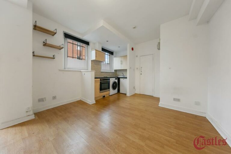 Clarence Place, Hackney, E5 (2377292) Photo 13