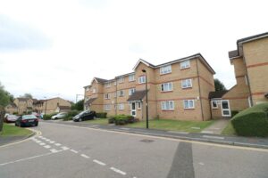 Waddington Close, Enfield, EN1