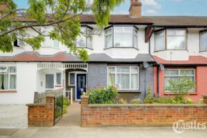 Princes Avenue, Palmers Green, N13