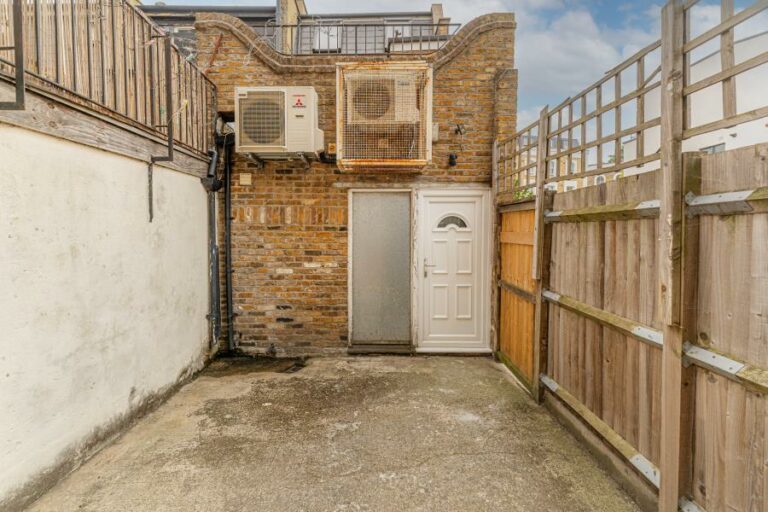 Well Street, Hackney, E9 (2719809) Photo 15