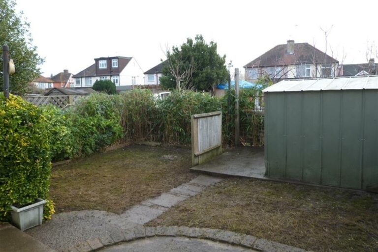 Lansbury Road, Enfield, EN3 (2405183) Photo 5