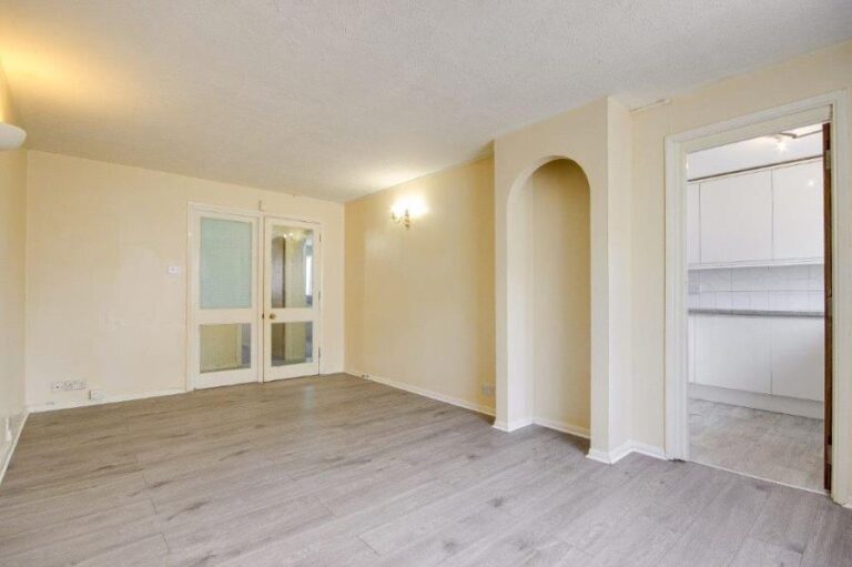 Grilse Close, Edmonton, N9 (2720275) Photo 9