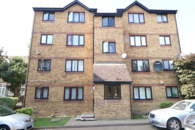 Gartons Close, Enfield, EN3