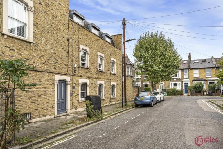 Coopersale Road, Hackney, E9 (2721469) Photo 2