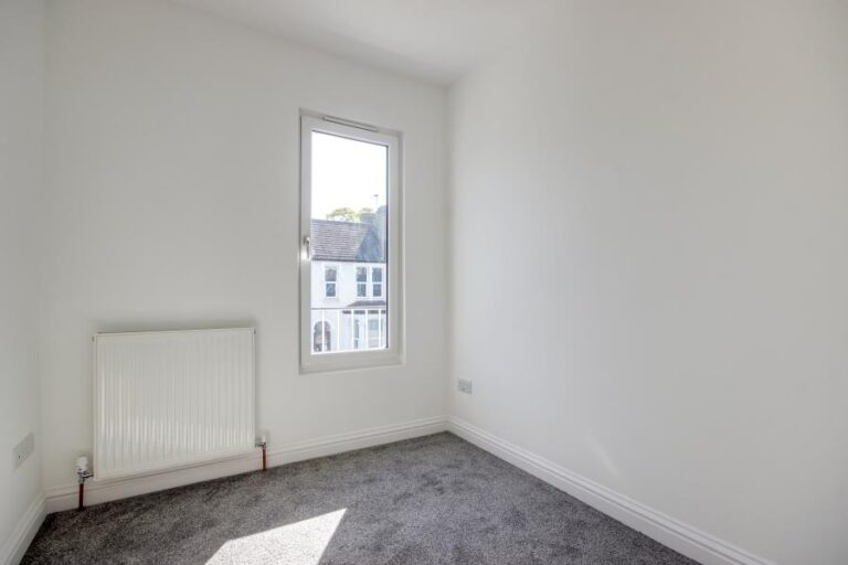 Sidney Road, Wood Green, N22 (2458606) Photo 9