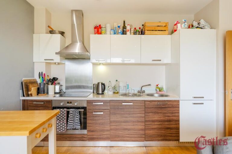 Paradise Park, Hackney, E5 (2677271) Photo 5