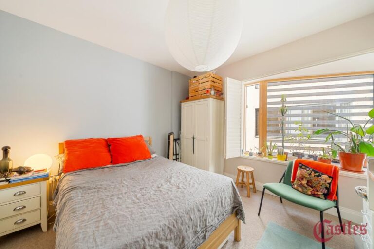 Paradise Park, Hackney, E5 (2677271) Photo 4