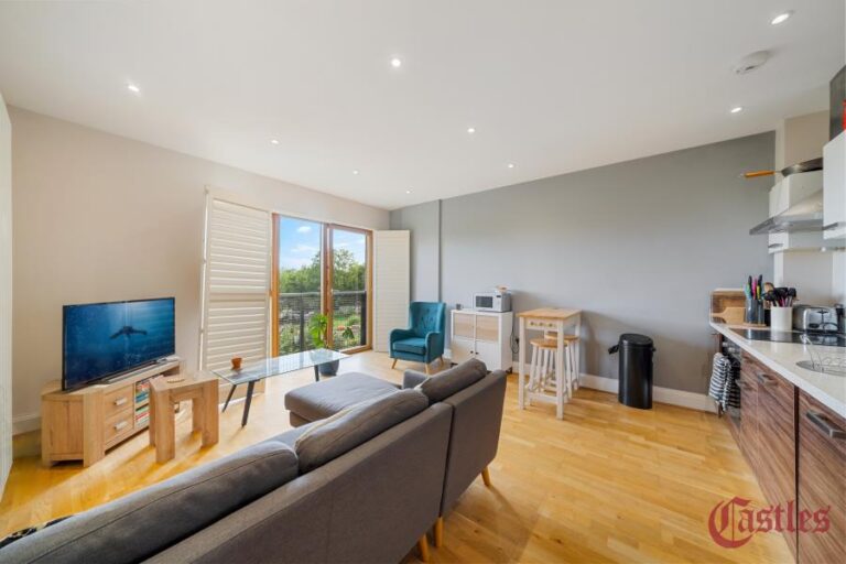 Paradise Park, Hackney, E5