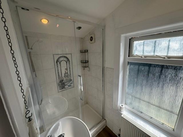 Town Road, Edmonton, N9 (2720688) Photo 3