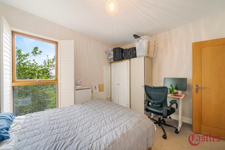 Paradise Park, Hackney, E5 (2677271) Photo 7