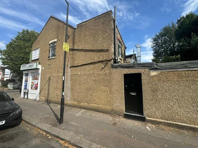 Town Road, Edmonton, N9 (2720688) Photo 5