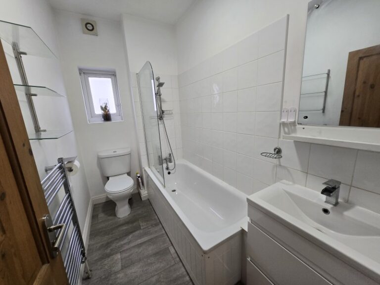 Leonard Road, Edmonton, N9 (2723693) Photo 4