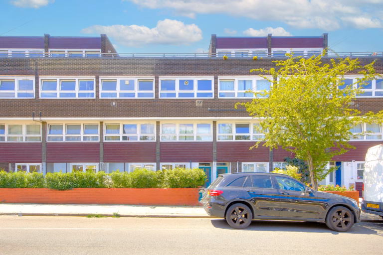 Broadwater Road, London