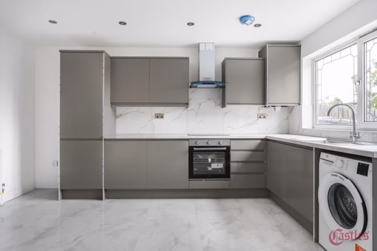 Castle Close, Hackney, E9 (2721237) Photo 16