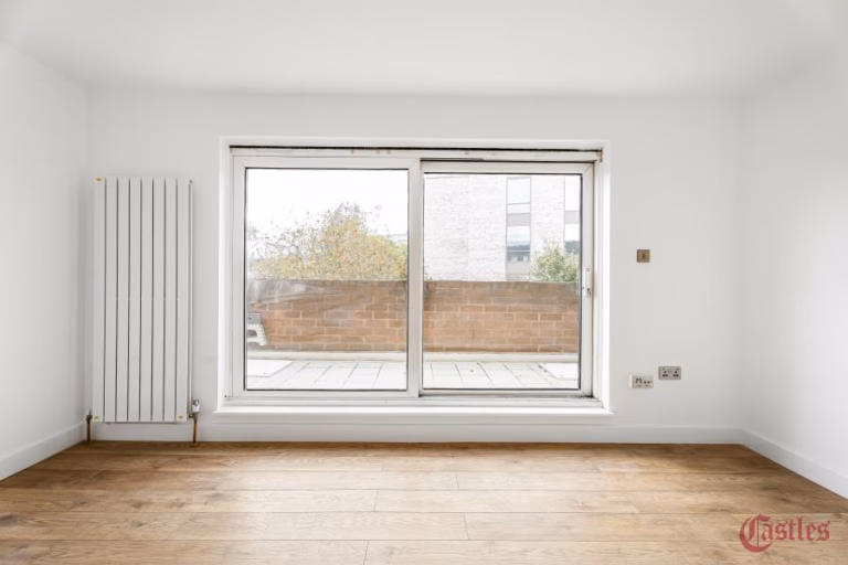 Castle Close, Hackney, E9 (2721237) Photo 10