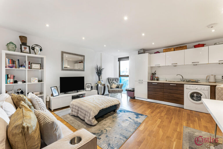 Paradise Park, 142a Lea Bridge Road, London