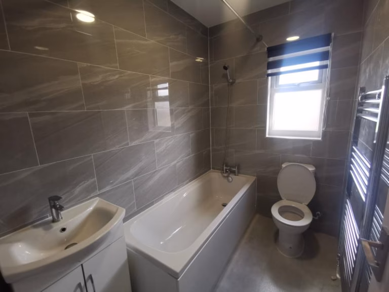 Exeter Road, Edmonton, N9 (2669615) Photo 3