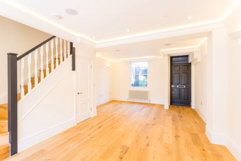 Middle Lane, Crouch End, N8 (2495451) Photo 4