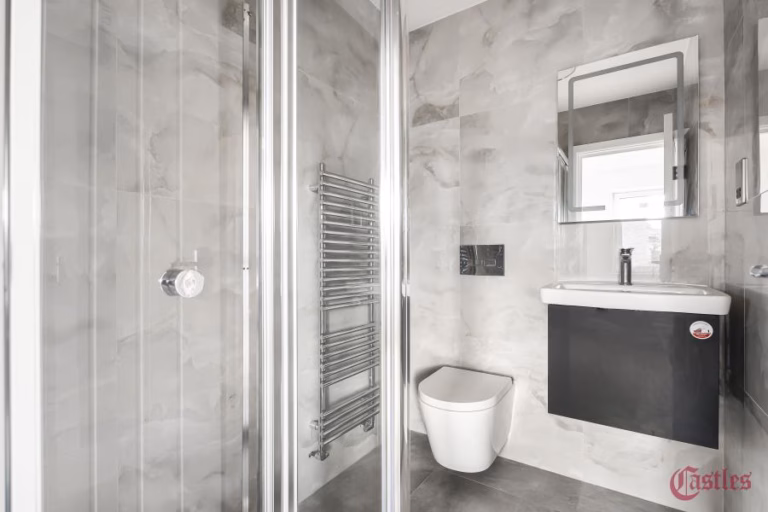 Castle Close, Hackney, E9 (2721237) Photo 5