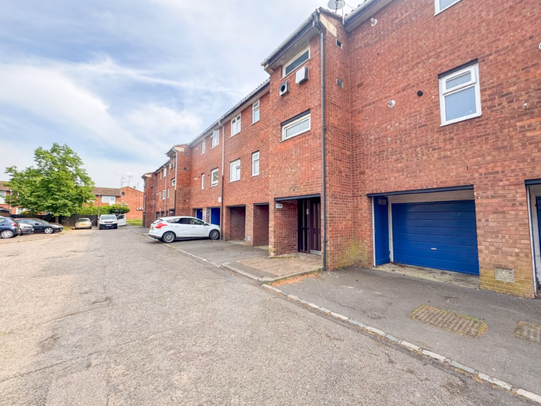 Skarnings Court Winters Way Waltham Abbey EN9 3HE