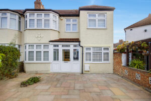 Broadlands Close, Enfield