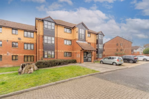 Medesenge Way, London, N13