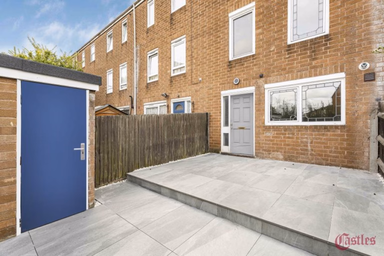 Castle Close, Hackney, E9 (2721237) Photo 6