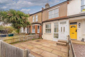 Mays Lane, Barnet, EN5