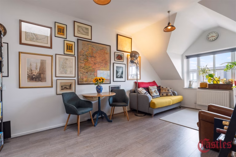 Coulsden Court, Park Road, N8