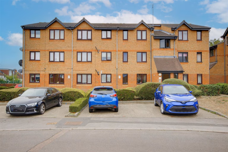 Larmans Road, Enfield