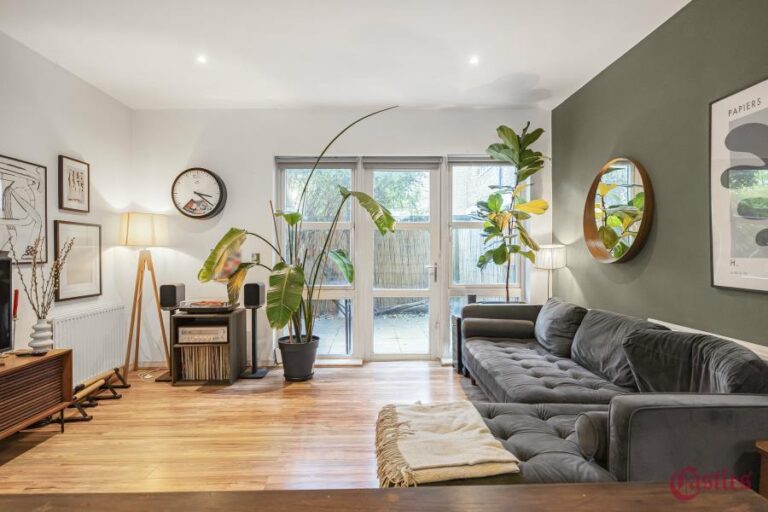 Reading Lane, Hackney, E8 (2724172) Photo 12