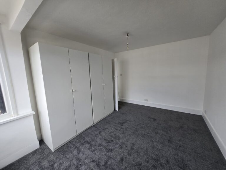 Nursery Close, Enfield, EN3 (2724372) Photo 9