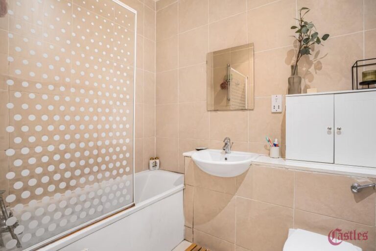 Reading Lane, Hackney, E8 (2724172) Photo 4