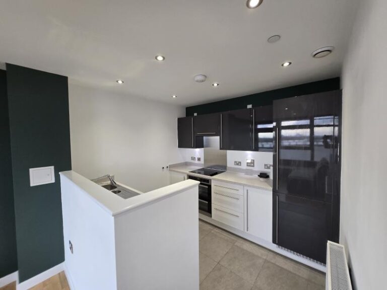 Pinnacle House, Enfield, EN1 (2724197) Photo 3