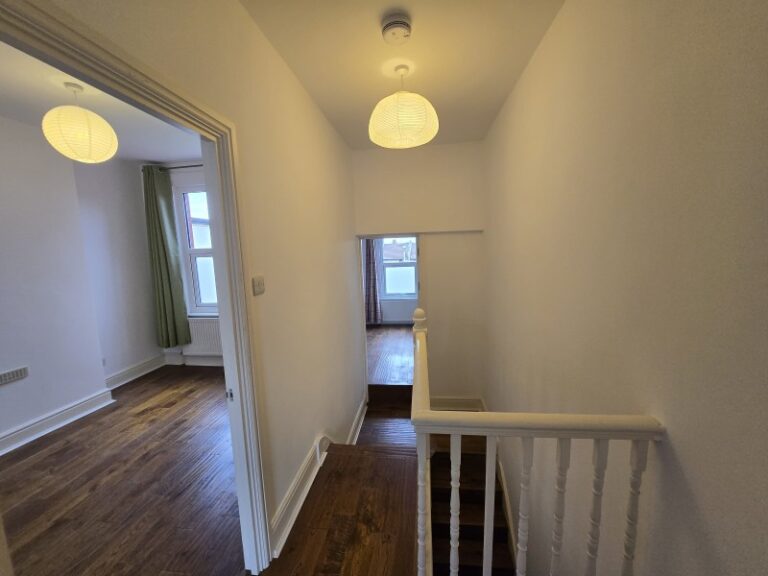 Gloucester Road, Edmonton, N18 (2615089) Photo 11