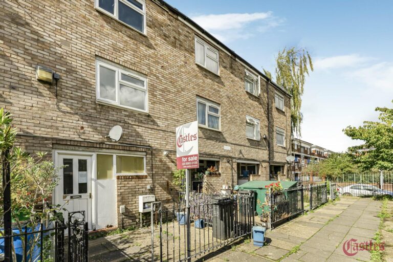 Redwald Road, London