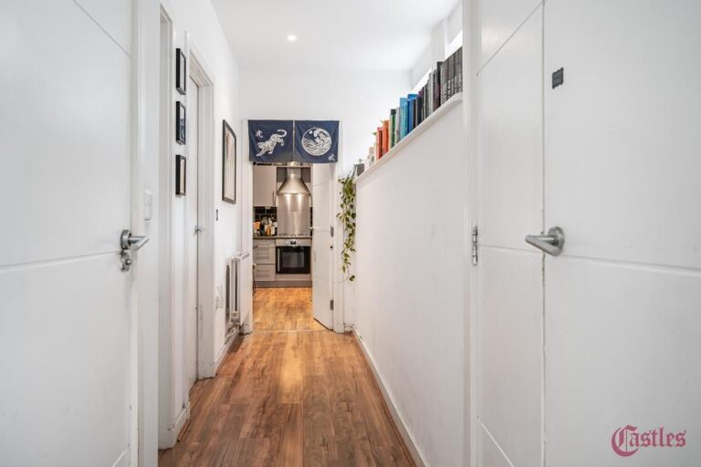 Reading Lane, Hackney, E8 (2724172) Photo 17