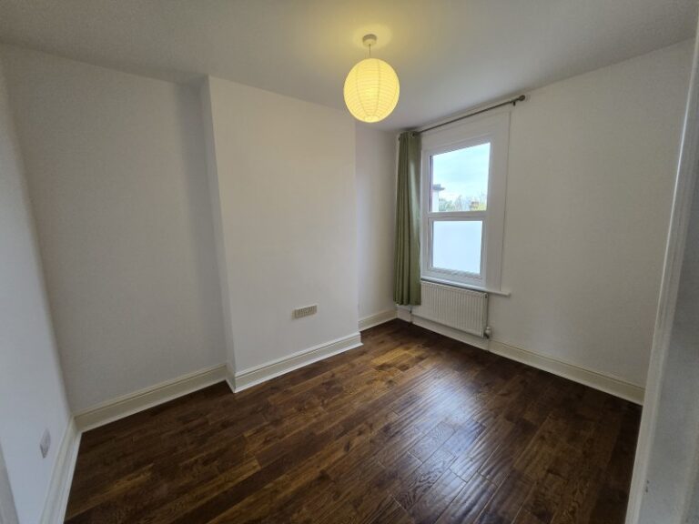 Gloucester Road, Edmonton, N18 (2615089) Photo 8